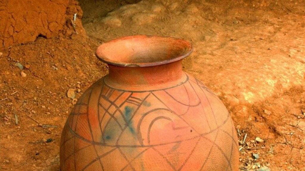 Ancient Pot Discovered