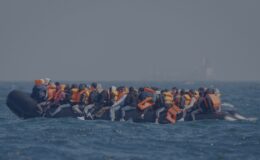 Hundreds of migrants cross Channel as windy conditions ease after five-day lull