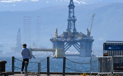 Labour urged to 'end the madness' over North Sea and approve gas field that could heat 1.4m homes