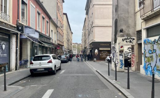 Knifeman screaming 'Allahu Akbar' who stabbed police is NOT Islamist claim French prosecutors