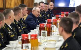 Vladimir Putin reignites WW2 row after 'absolutely unacceptable' visit to disputed islands