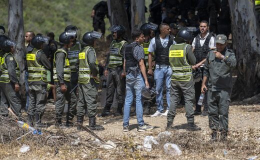 Second wave of Ceuta invasion BLOCKED as armed police put end to migrant raid