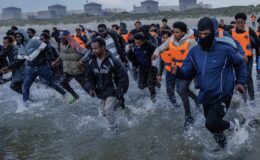 Human rights watchdog urges Labour to make it easier for migrants to claim benefits