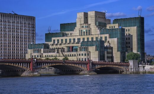 MI5 accused of ‘flagrant racism’ as white candidates told not to bother applying for summer internship