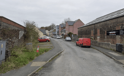 Bomb squad called to leafy Welsh town after old artillery shell discovered in property