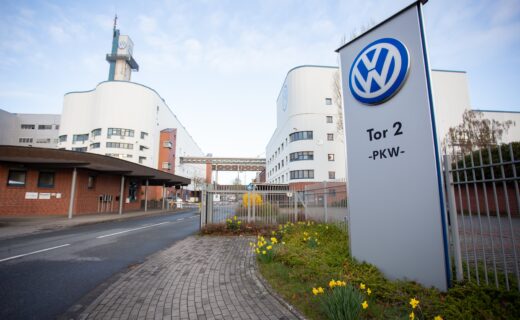 Volkswagen set to sell German car factory to Israeli weapons company