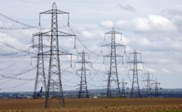 AI revolution could slash energy bills as Britain urged to embrace ‘game-changing’ smart grid