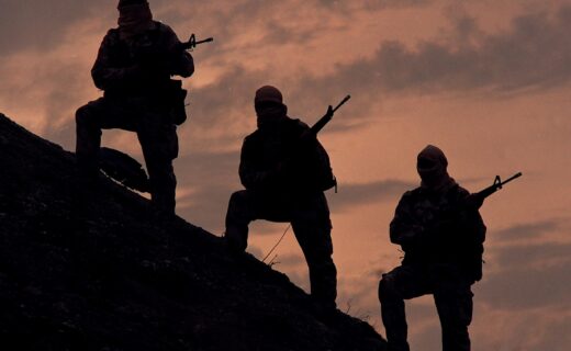SAS veterans 'training Putin's forces to fight in Ukraine'